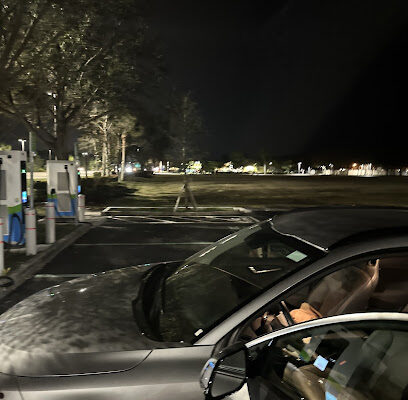 FPL Evolution Charging Station