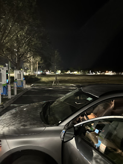 FPL Evolution Charging Station