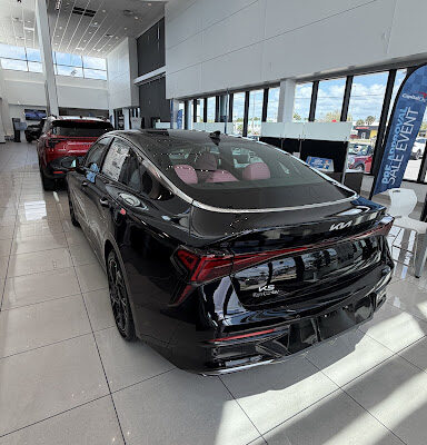 Kia dealer